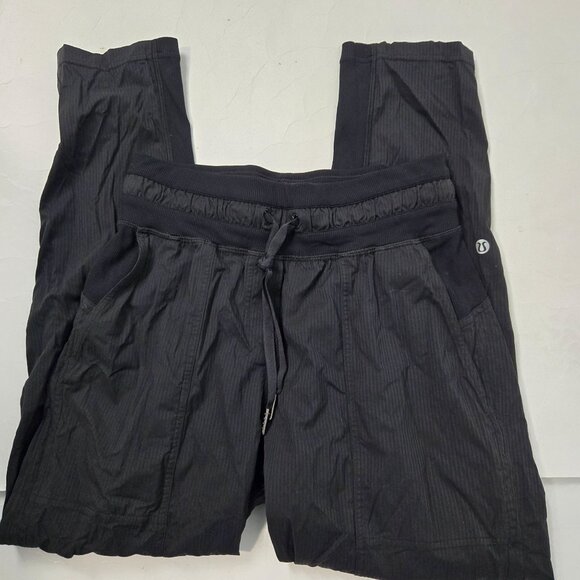 Lululemon Women's Size 2 Dance Studio Mid-Rise 25" Crop Black Mid-Rise - Picture 5 of 9